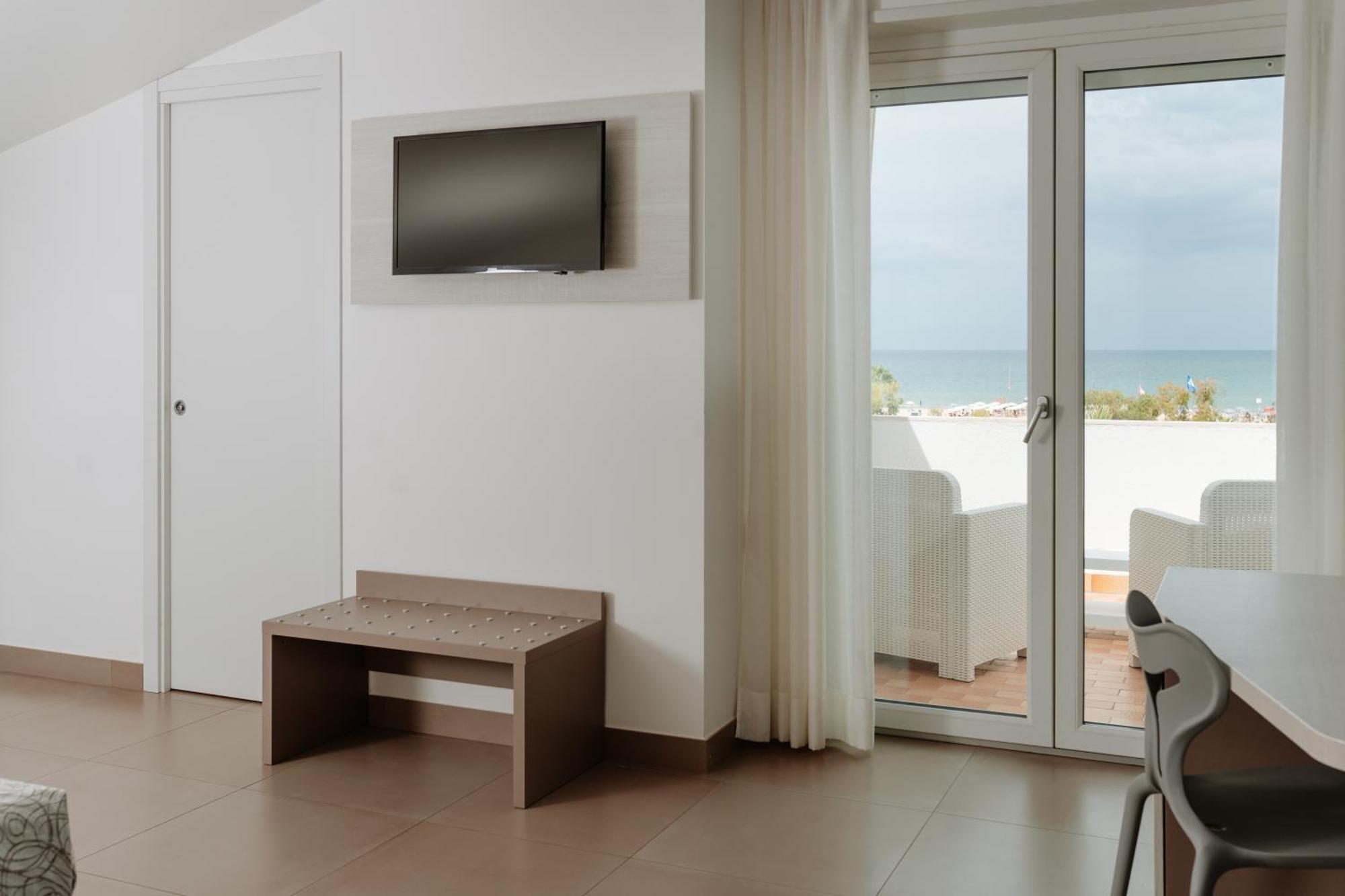 ואסטו Hotel Caravel מראה חיצוני תמונה