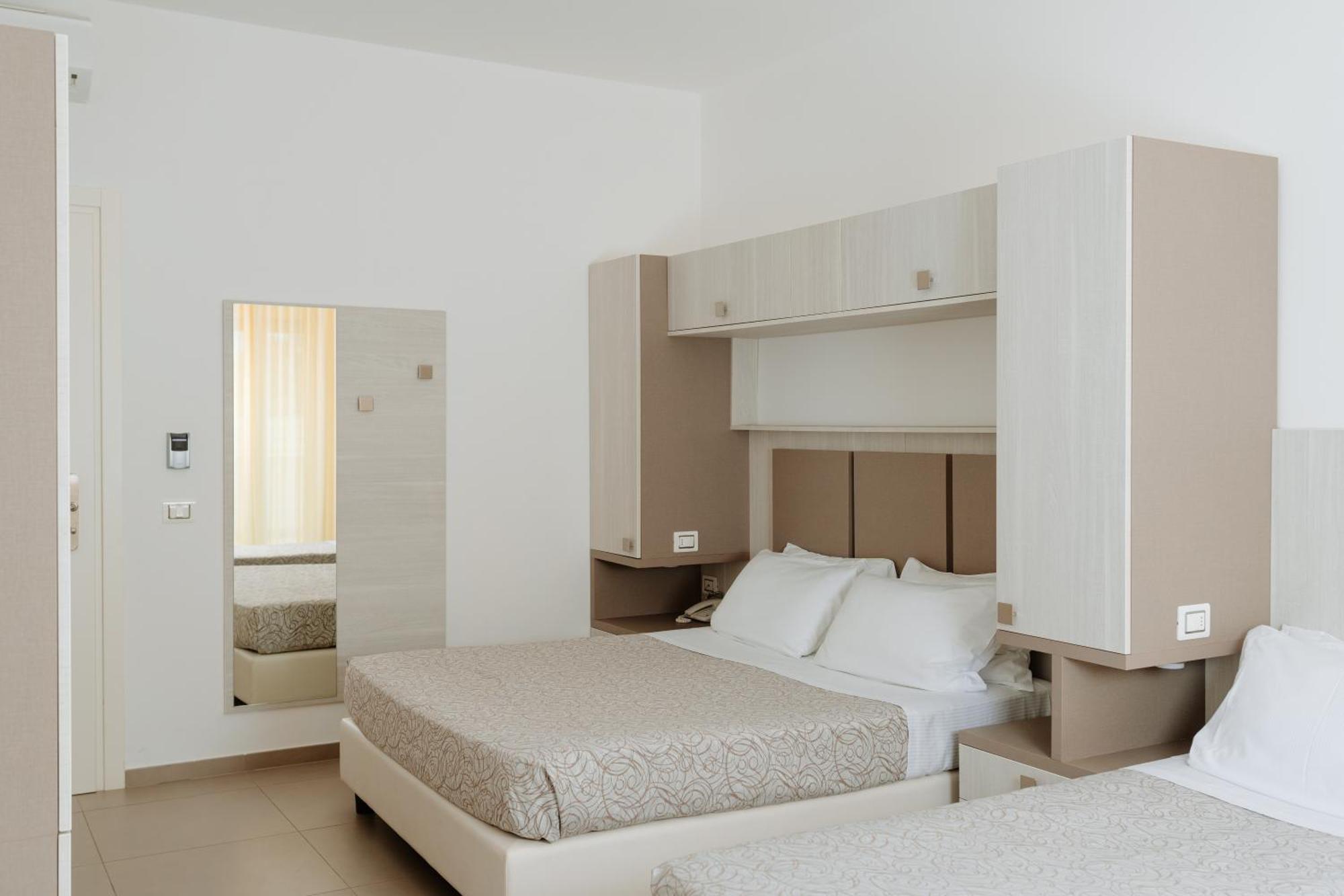 ואסטו Hotel Caravel מראה חיצוני תמונה