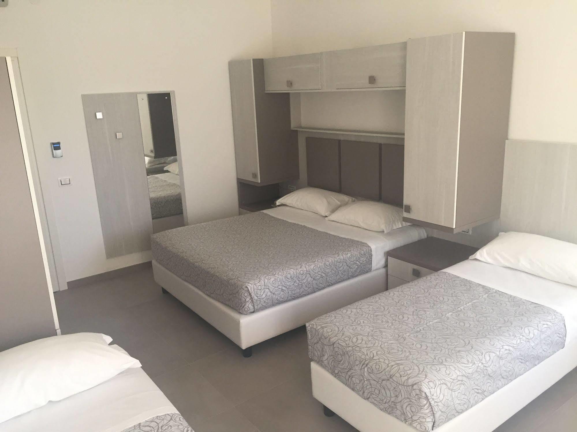 ואסטו Hotel Caravel מראה חיצוני תמונה