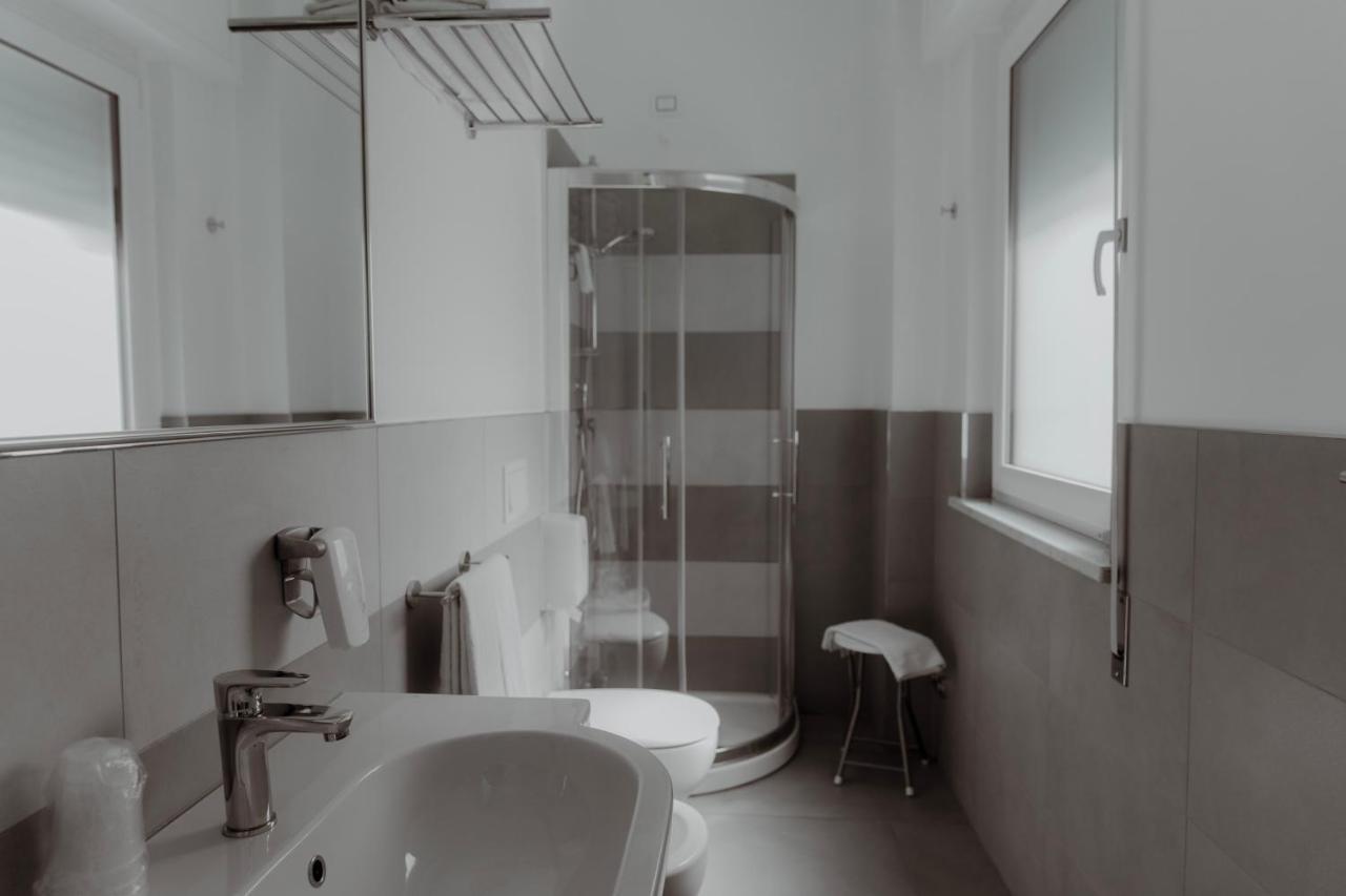ואסטו Hotel Caravel מראה חיצוני תמונה