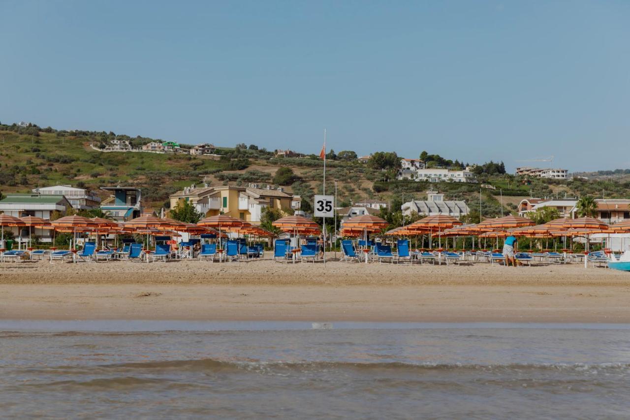 ואסטו Hotel Caravel מראה חיצוני תמונה